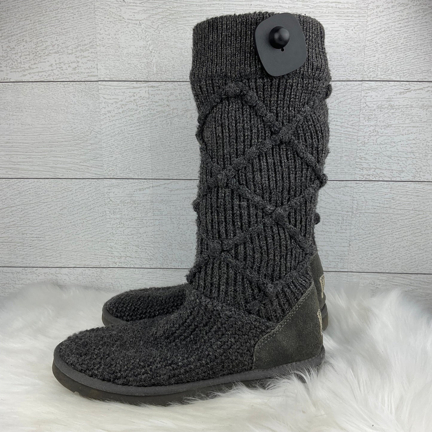 Boots Designer By Ugg Size: 8