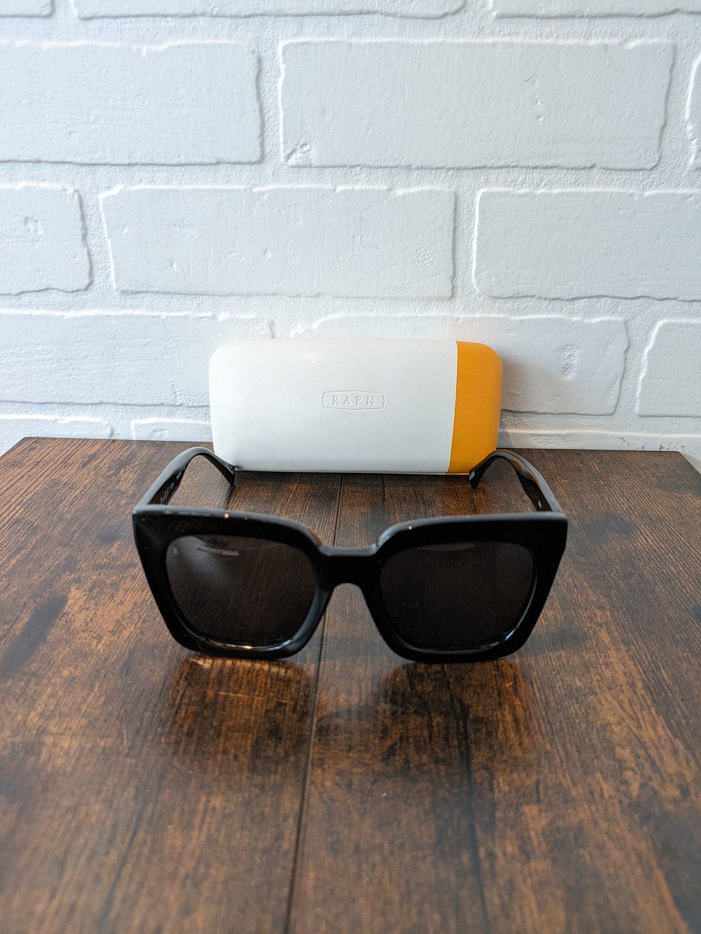 Sunglasses By Cmb Size: 02 Piece