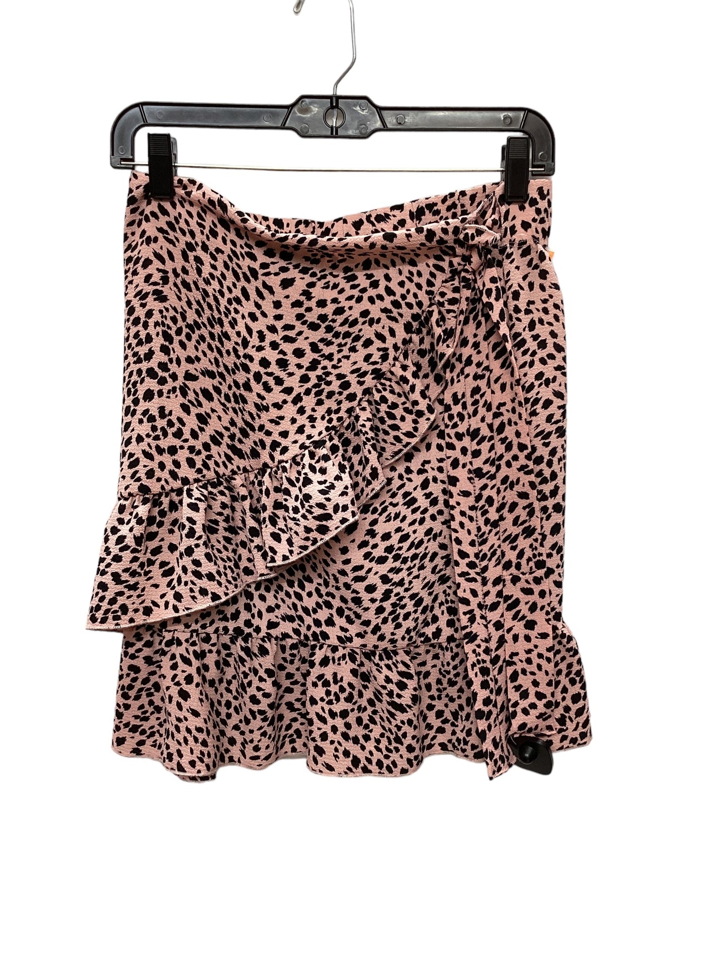 Skirt Mini & Short By Clothes Mentor Size: M