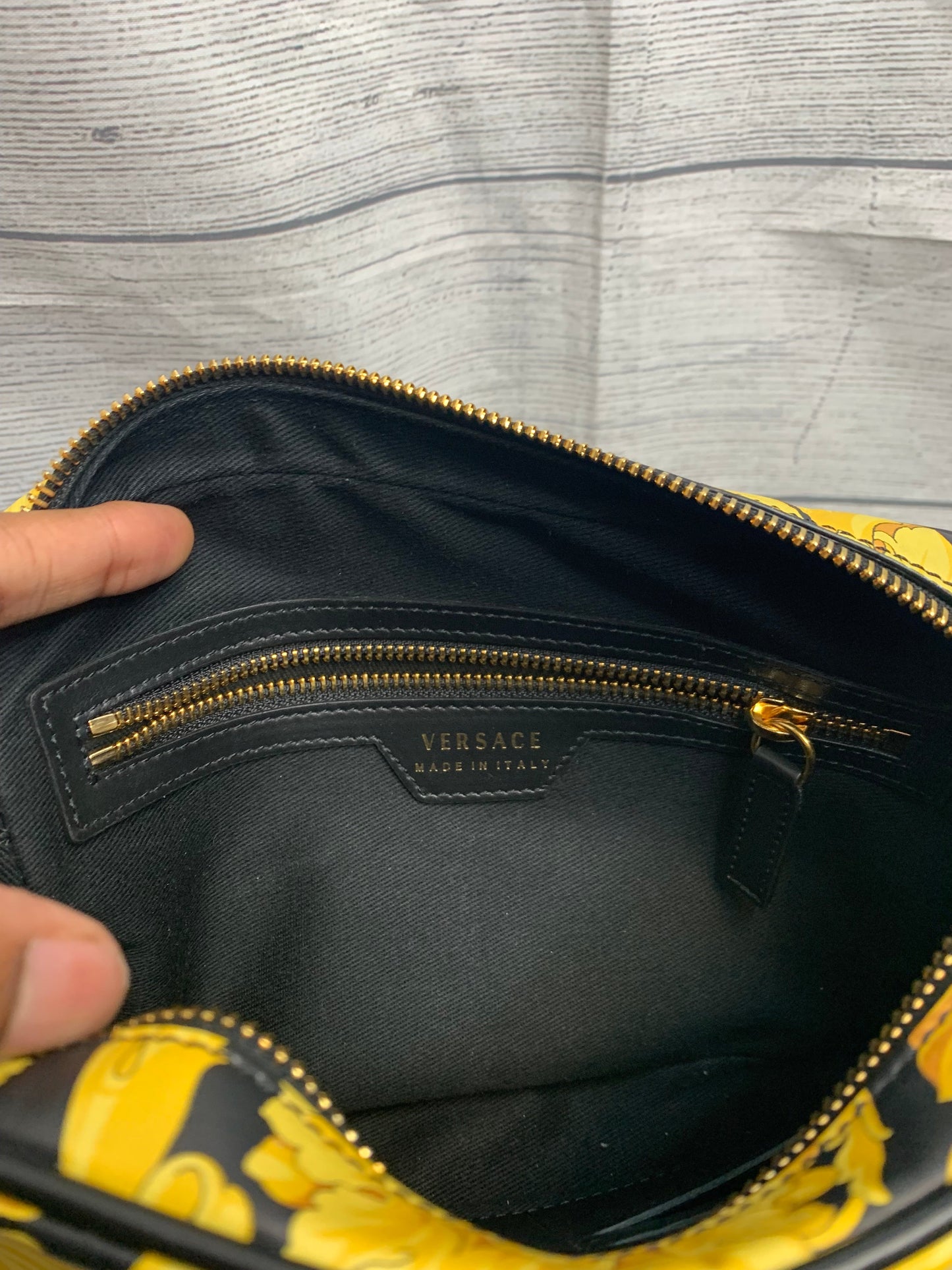 Crossbody By Versace Size: Medium