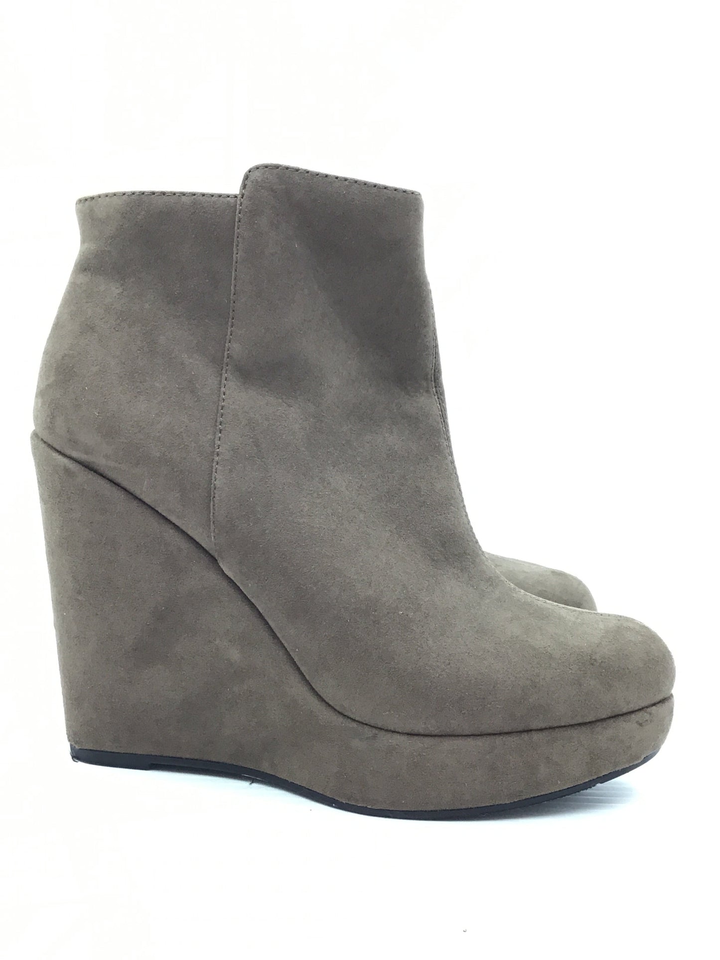 Boots Ankle Heels By Forever 21 Size: 8