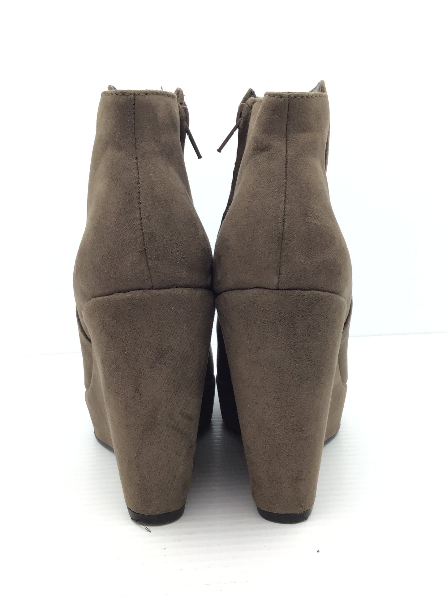 Boots Ankle Heels By Forever 21 Size: 8