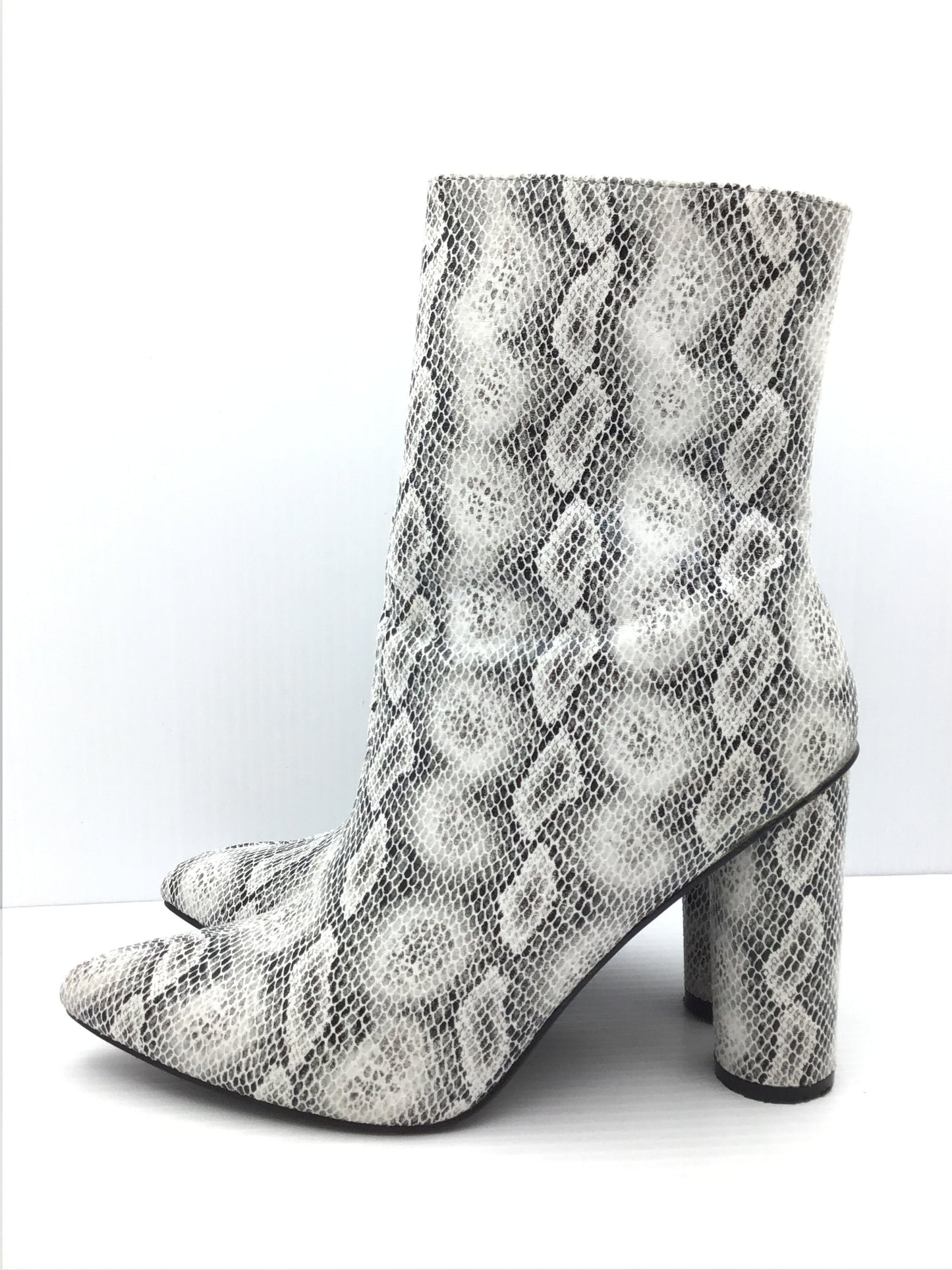 Boots Ankle Heels By Fashion Nova Size: 11