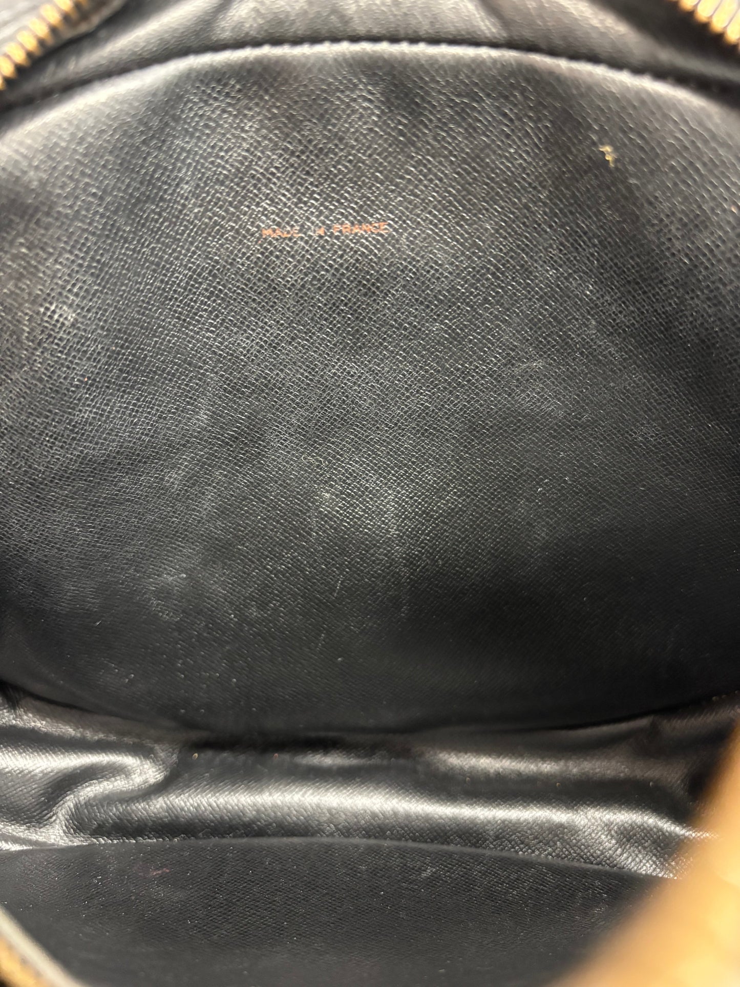 Crossbody Luxury Designer By Louis Vuitton, Size: Small