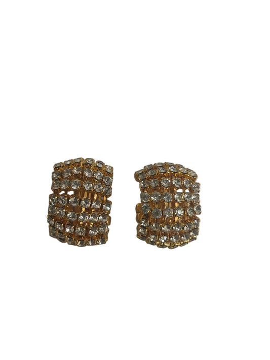 Earrings Clip By Clothes Mentor In Gold & White
