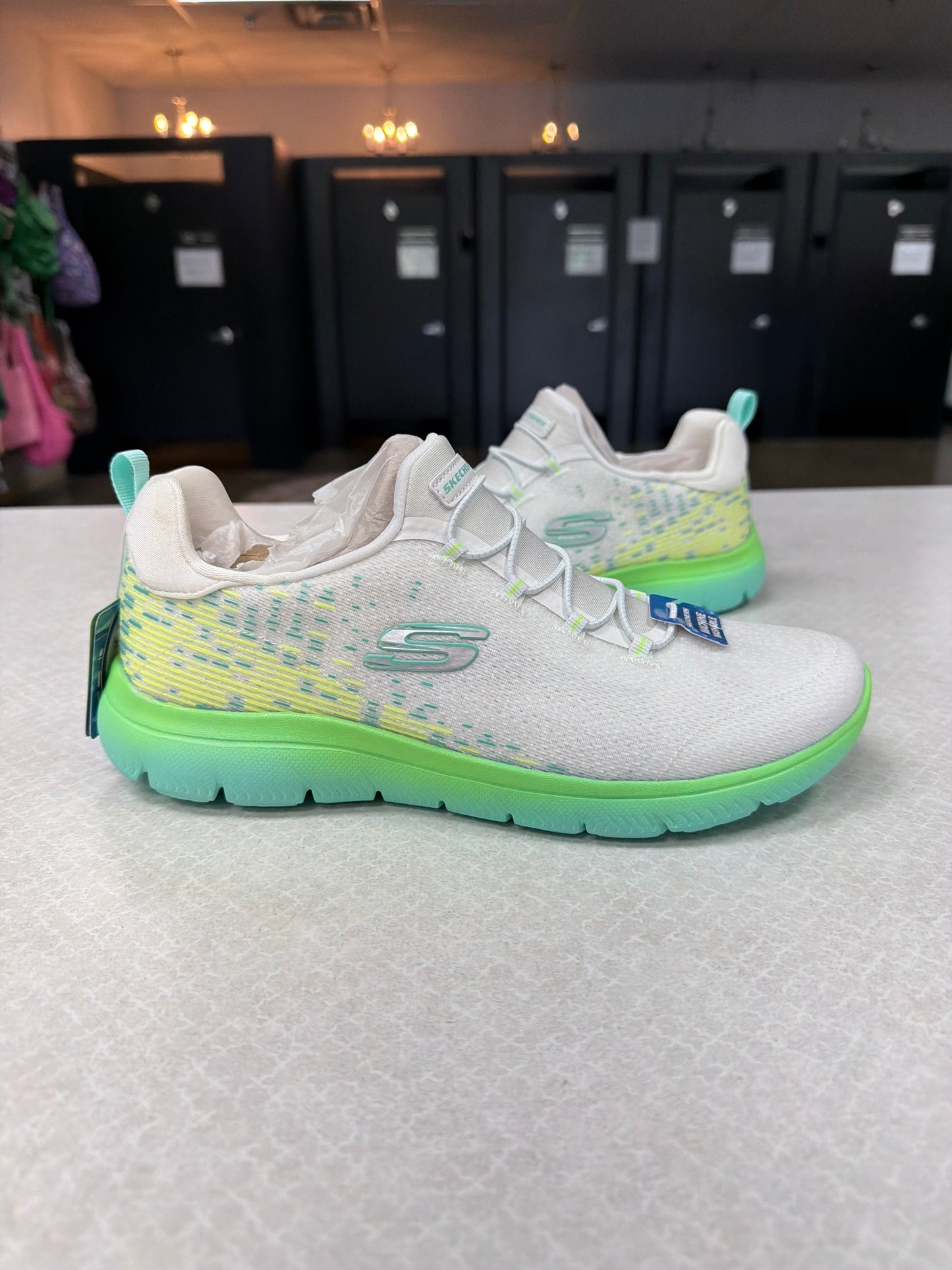 Shoes Athletic By Skechers In Green, Size:9.5