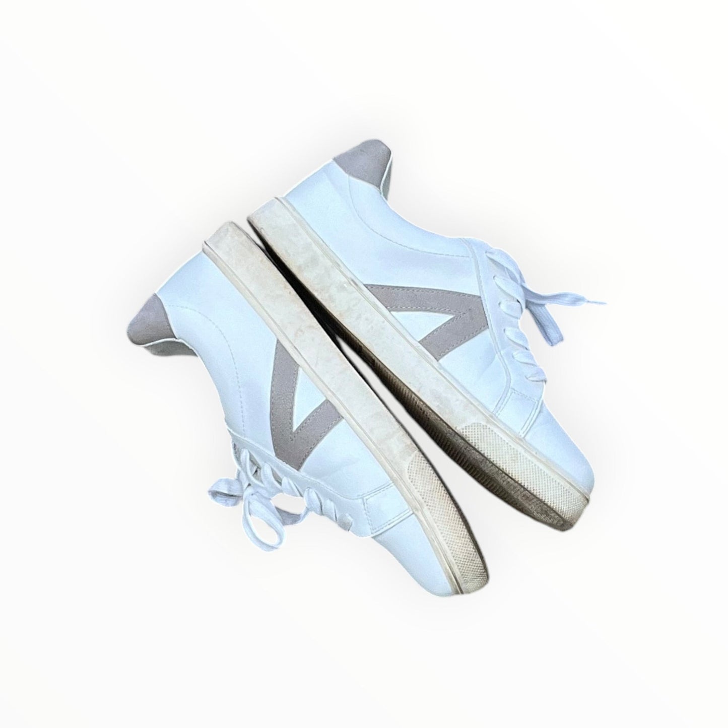 Shoes Athletic By Mia In White, Size:9