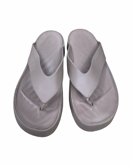 Sandals Flip Flops By Crocs In Brown, Size:9