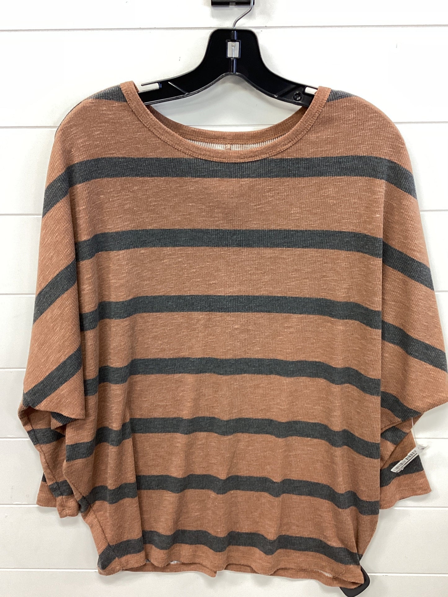 Top Ls By Maurices In Brown & Grey, Size:L