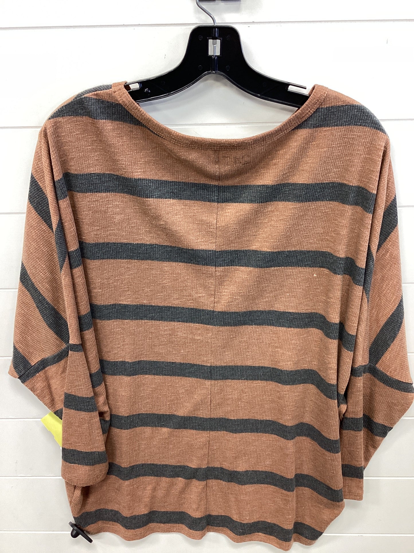 Top Ls By Maurices In Brown & Grey, Size:L