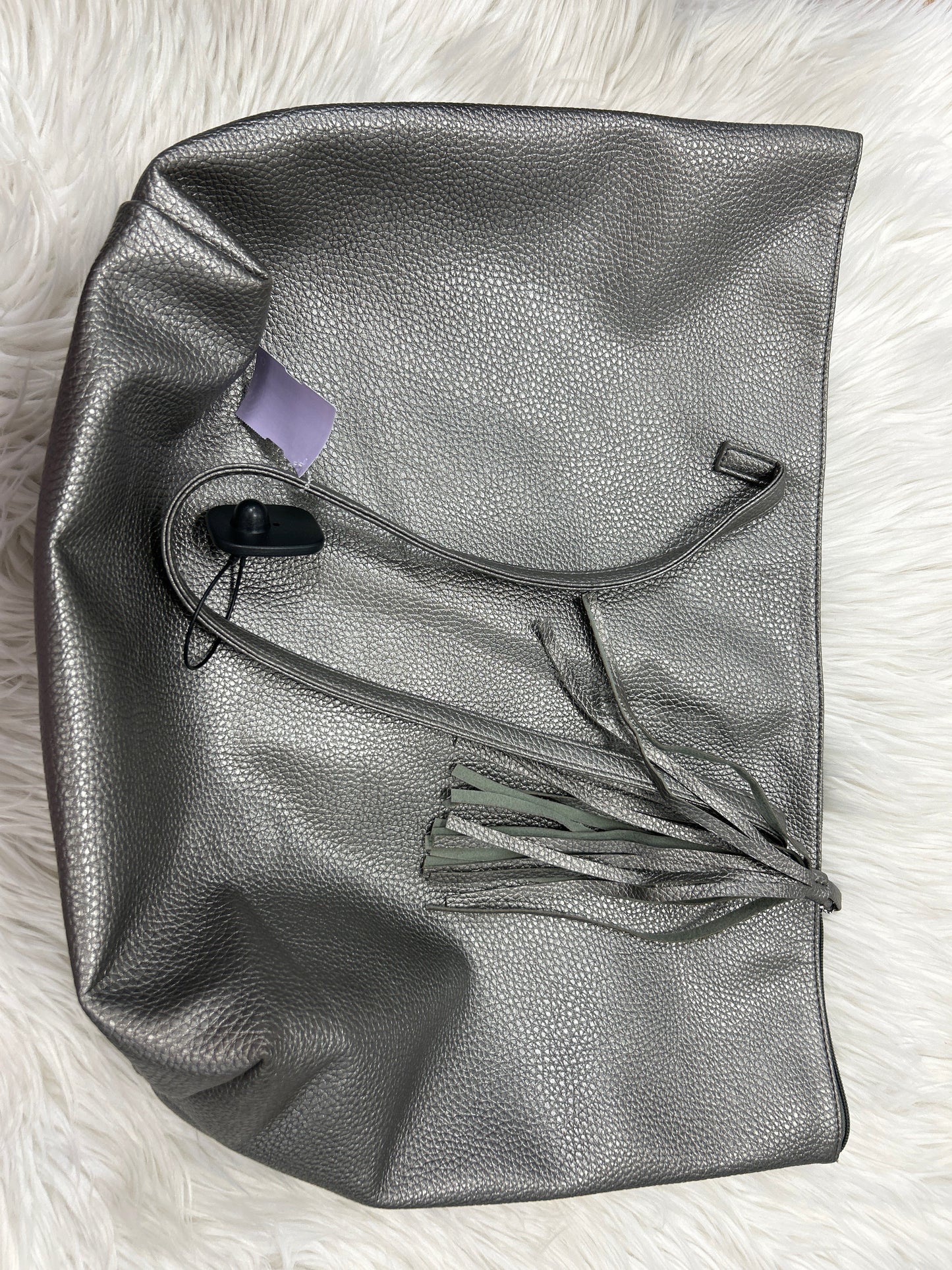 Tote By Clothes Mentor In Silver, Size:Large