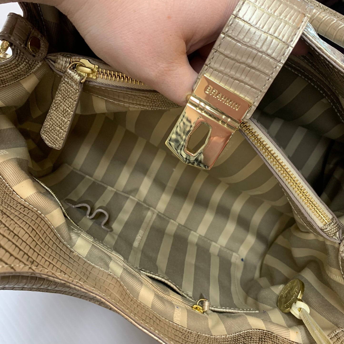 Handbag Designer By Brahmin, Size: Medium