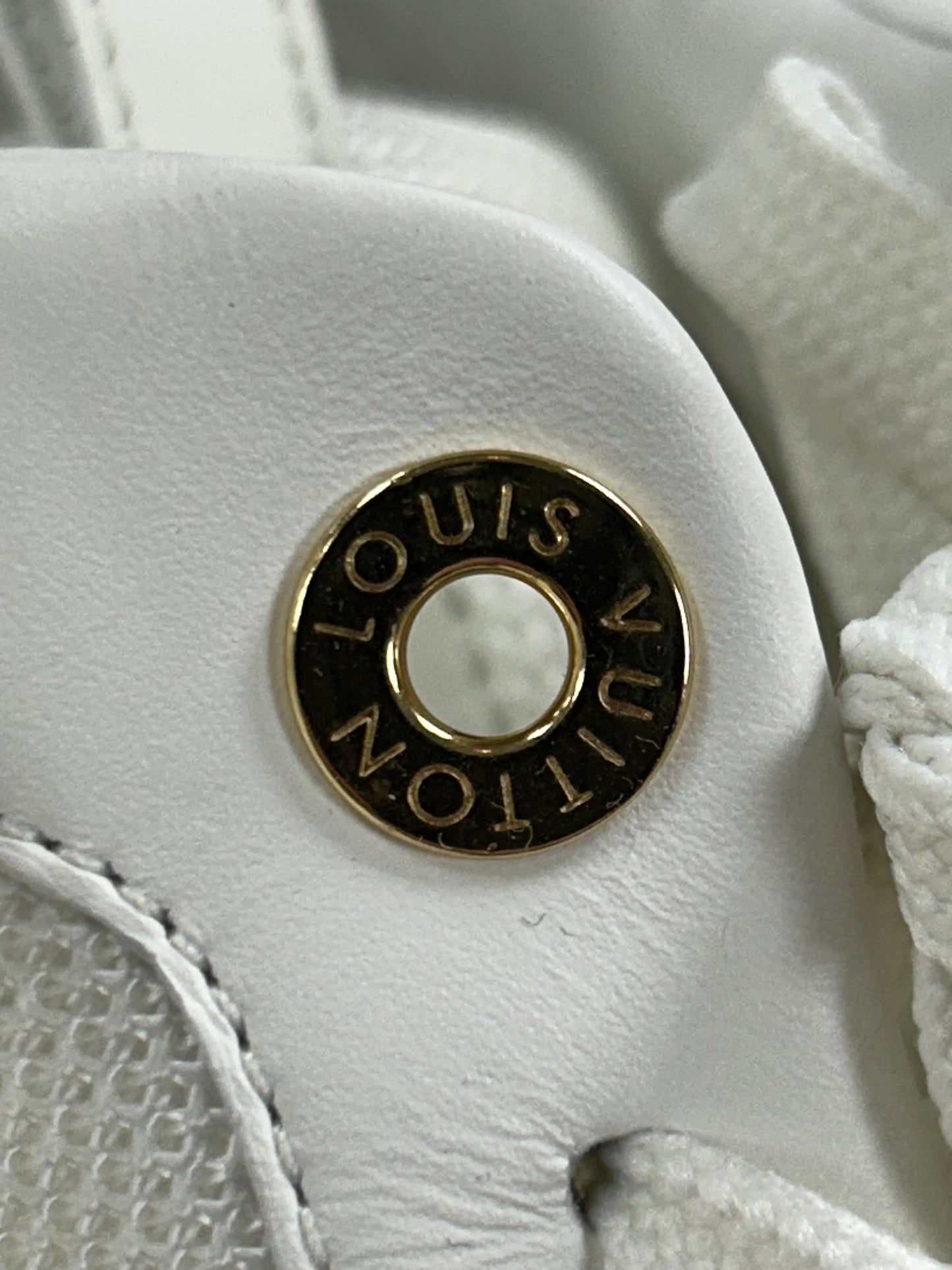 Shoes Luxury Designer By Louis Vuitton In White 38.5/8.5