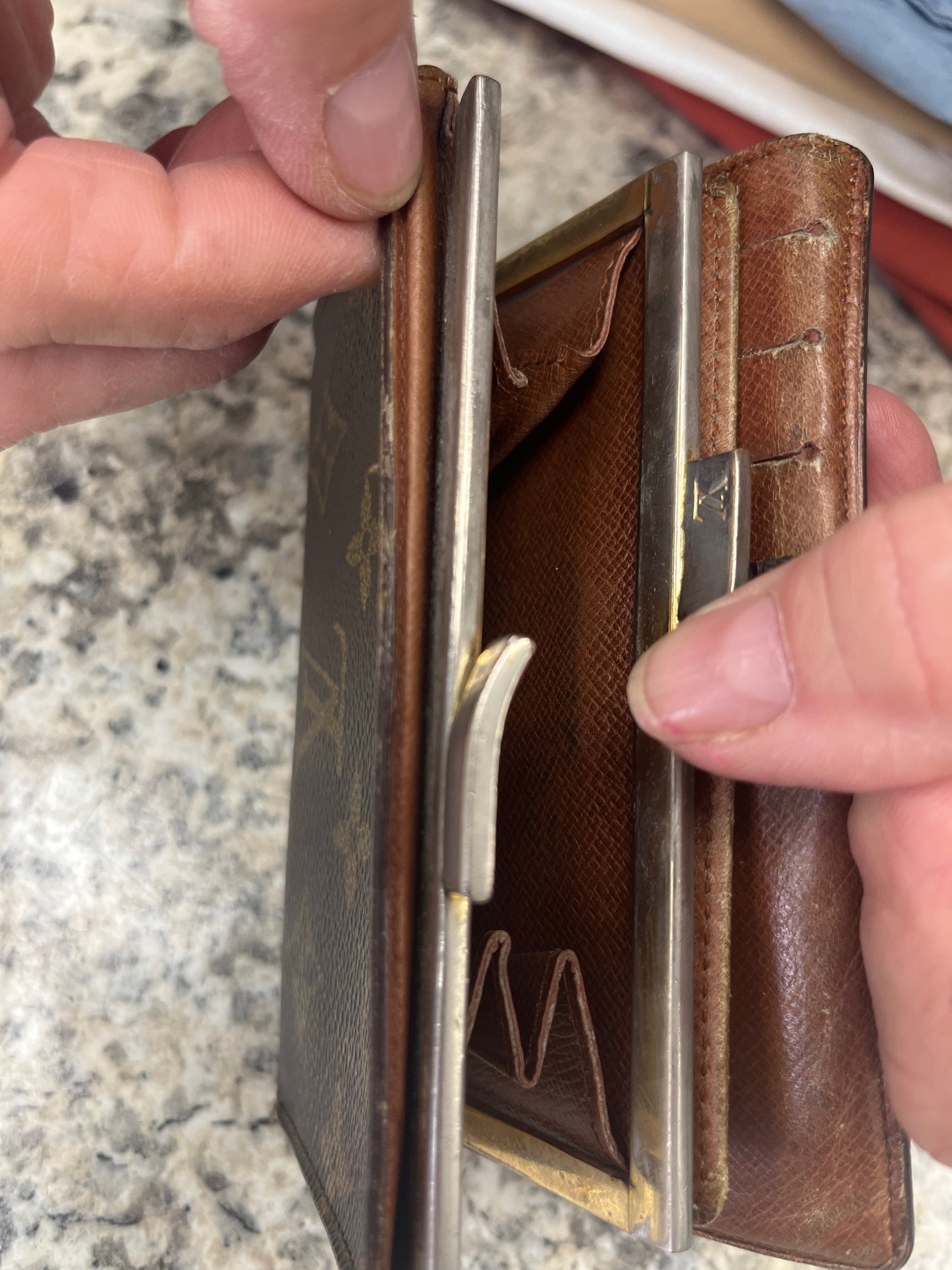 Wallet Luxury Designer By Louis Vuitton, Size: Small