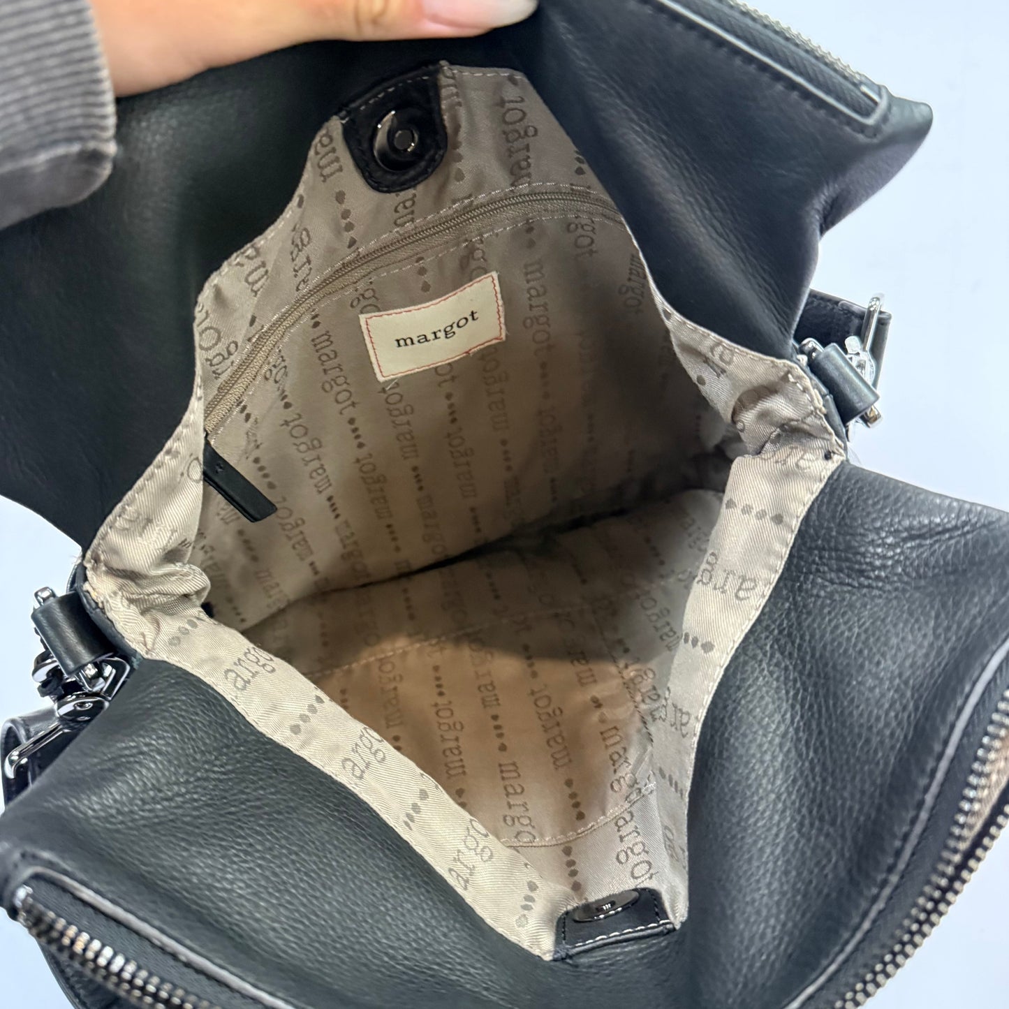 Crossbody Leather By Margot, Size: Medium