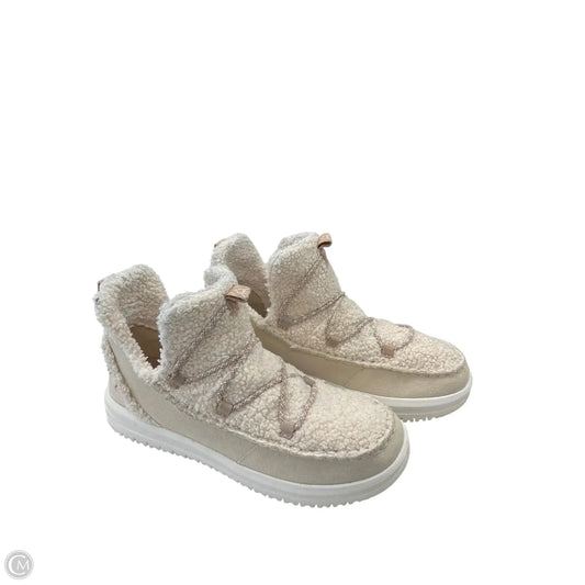 Boots Ankle Flats By Hey Dude In Cream, Size: 10