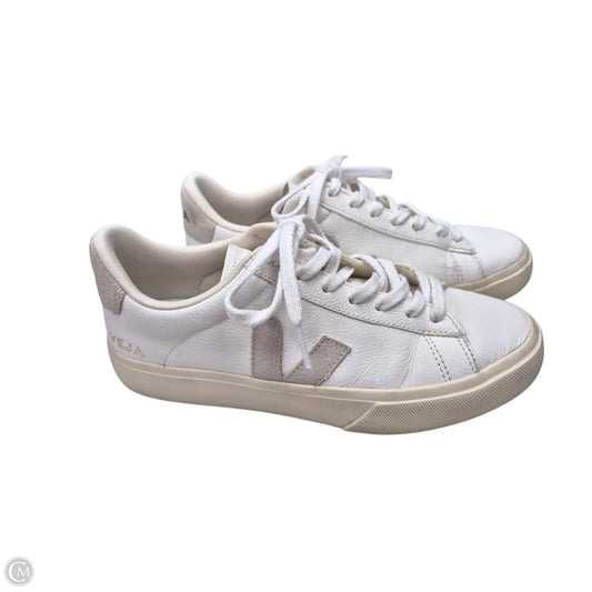 Shoes Sneakers By Veja In White, Size: 9