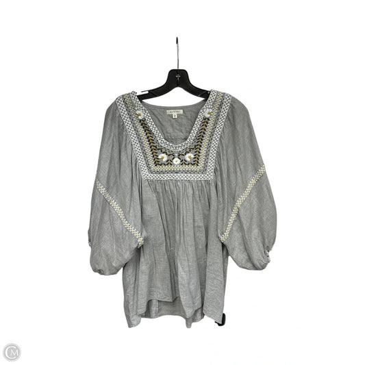 Top Long Sleeve By Max Studio In Grey & White, Size: L