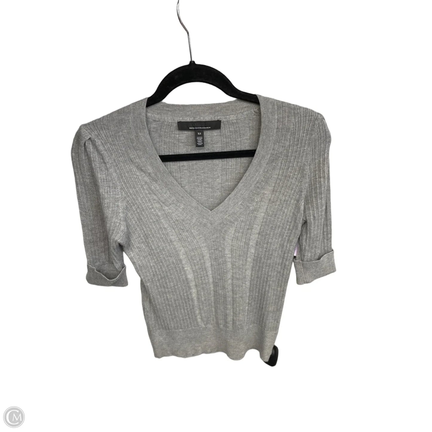 Top Short Sleeve By White House Black Market In Grey, Size: Xs