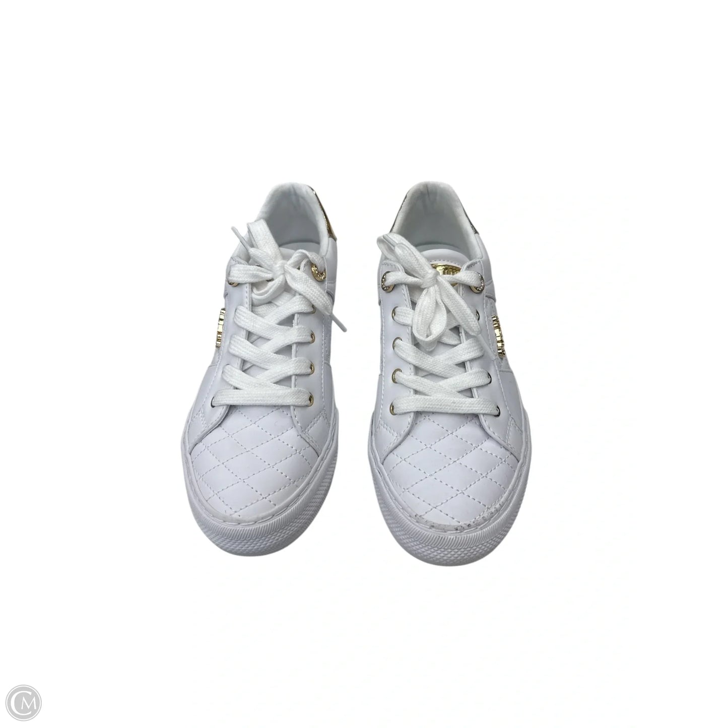 Shoes Sneakers By Guess In White, Size: 9