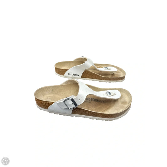 Sandals Flats By Birkenstock In White, Size: 7