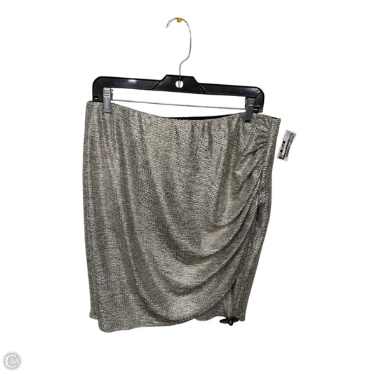 Skirt Mini & Short By Torrid In Gold, Size: L