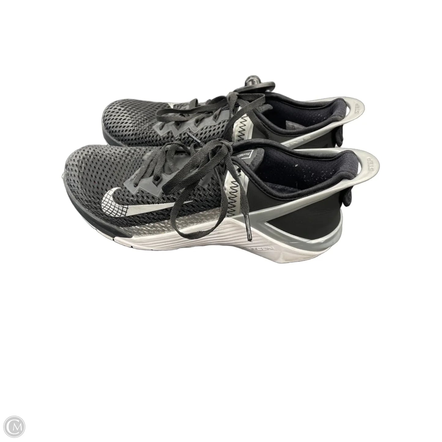 Shoes Sneakers By Nike Apparel In Black & White, Size: 7.5