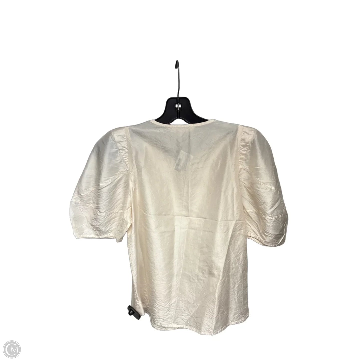 Top Short Sleeve By Clothes Mentor In Cream, Size: 2