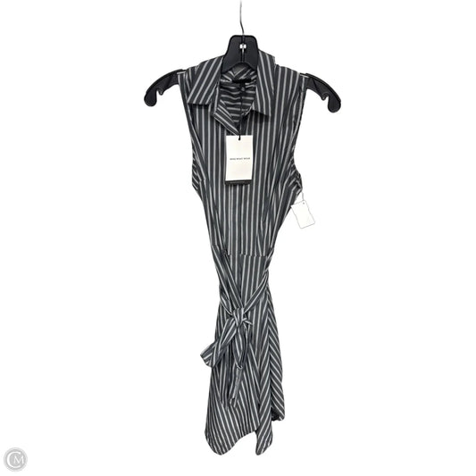 Dress Casual Short By Who What Wear In Grey, Size: Xs