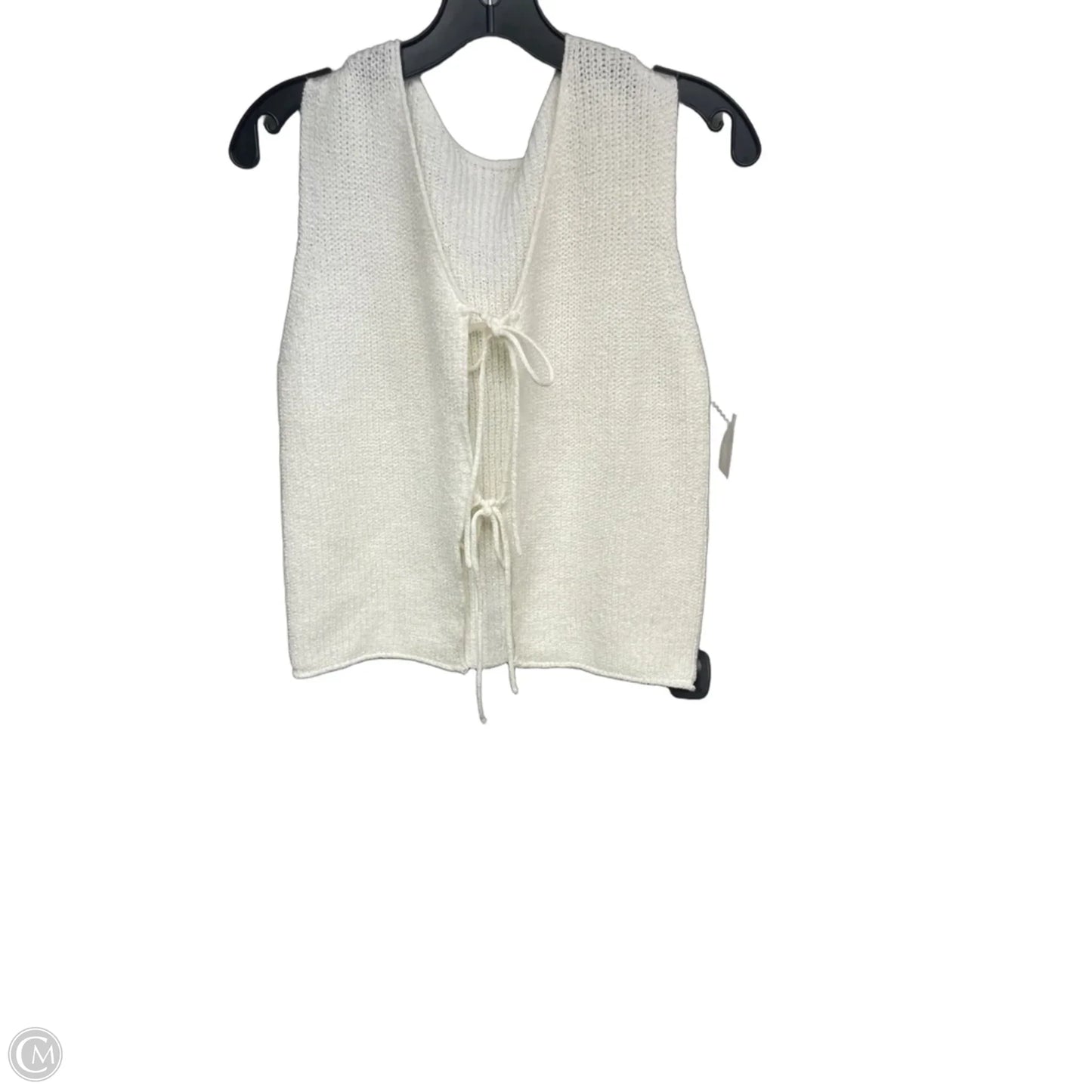 Top Sleeveless By Clothes Mentor In Cream, Size: S