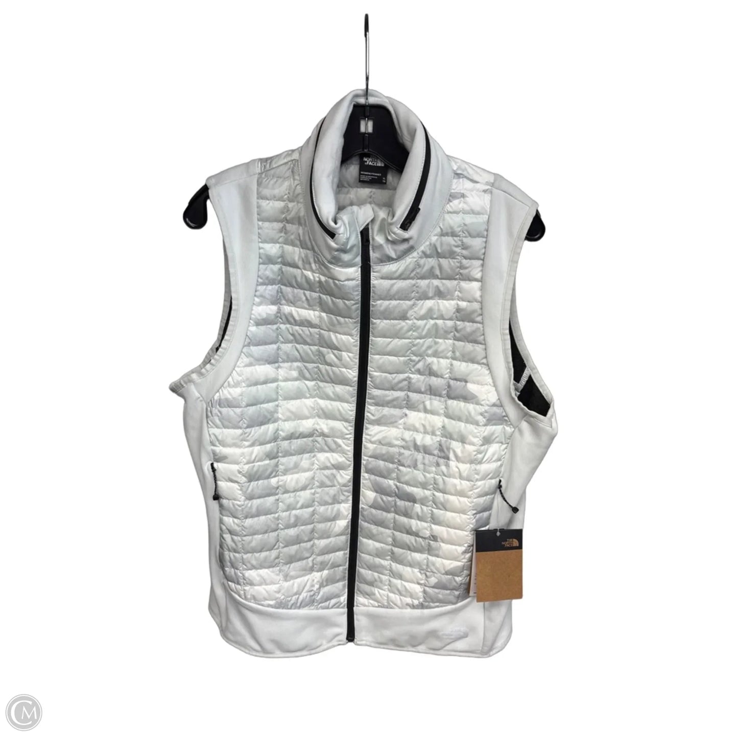 Vest Puffer & Quilted By The North Face In Camouflage Print, Size: Xl
