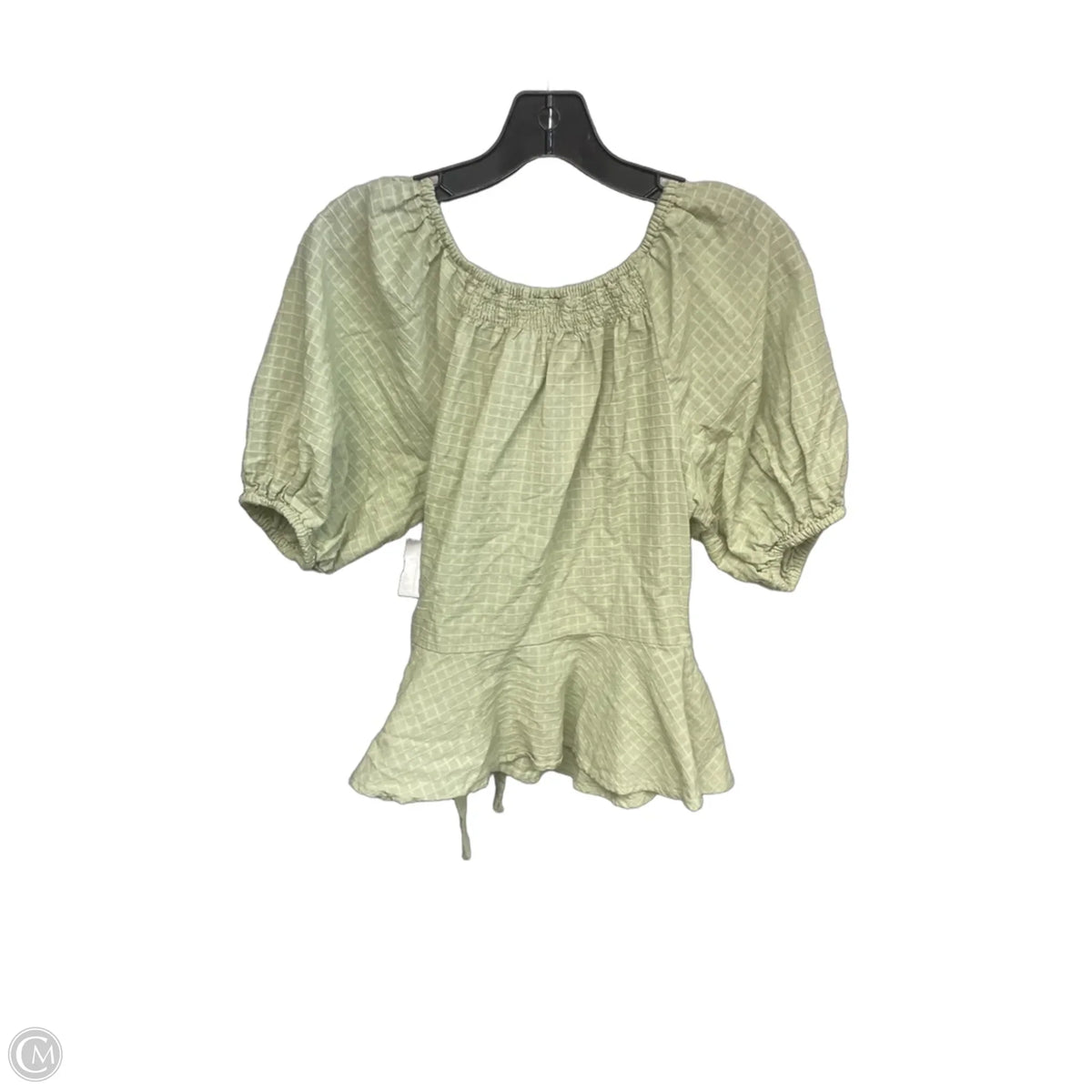 Top Short Sleeve By Universal Thread In Green, Size: M