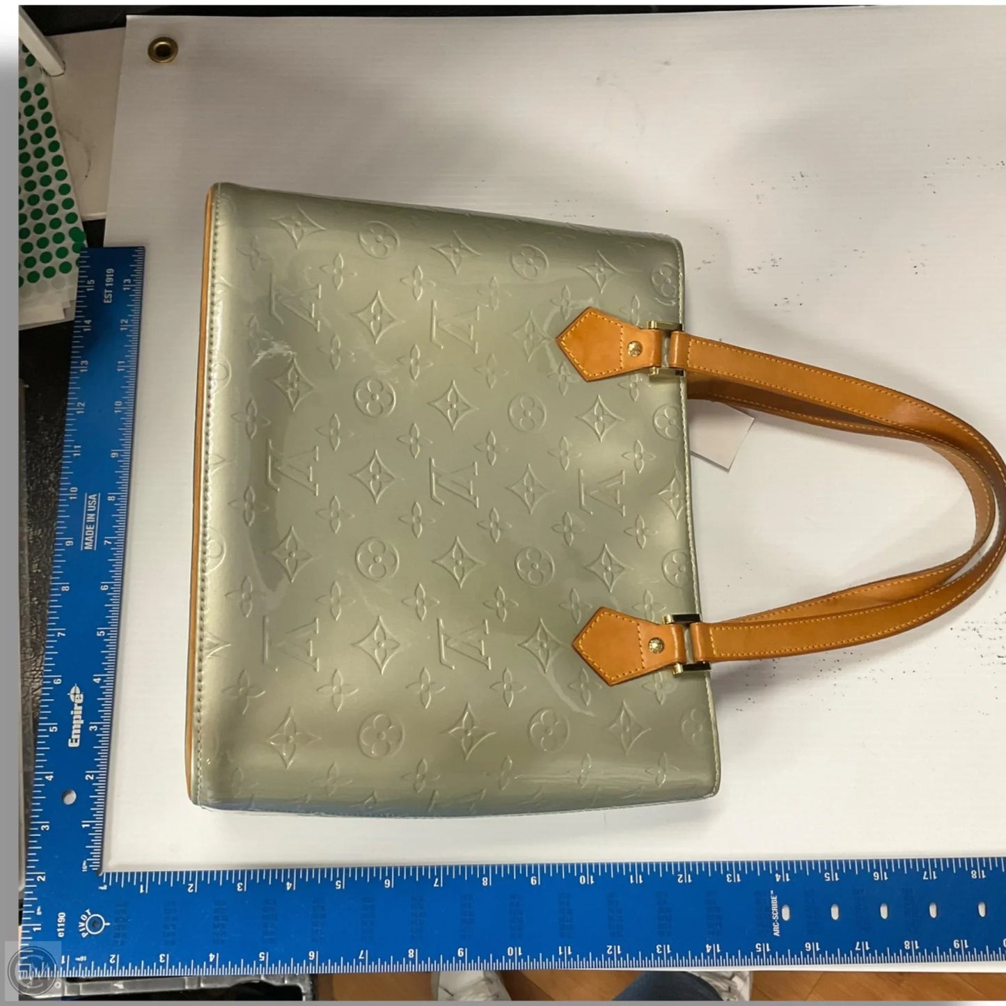 Handbag Luxury Designer By Louis Vuitton, Size: Medium