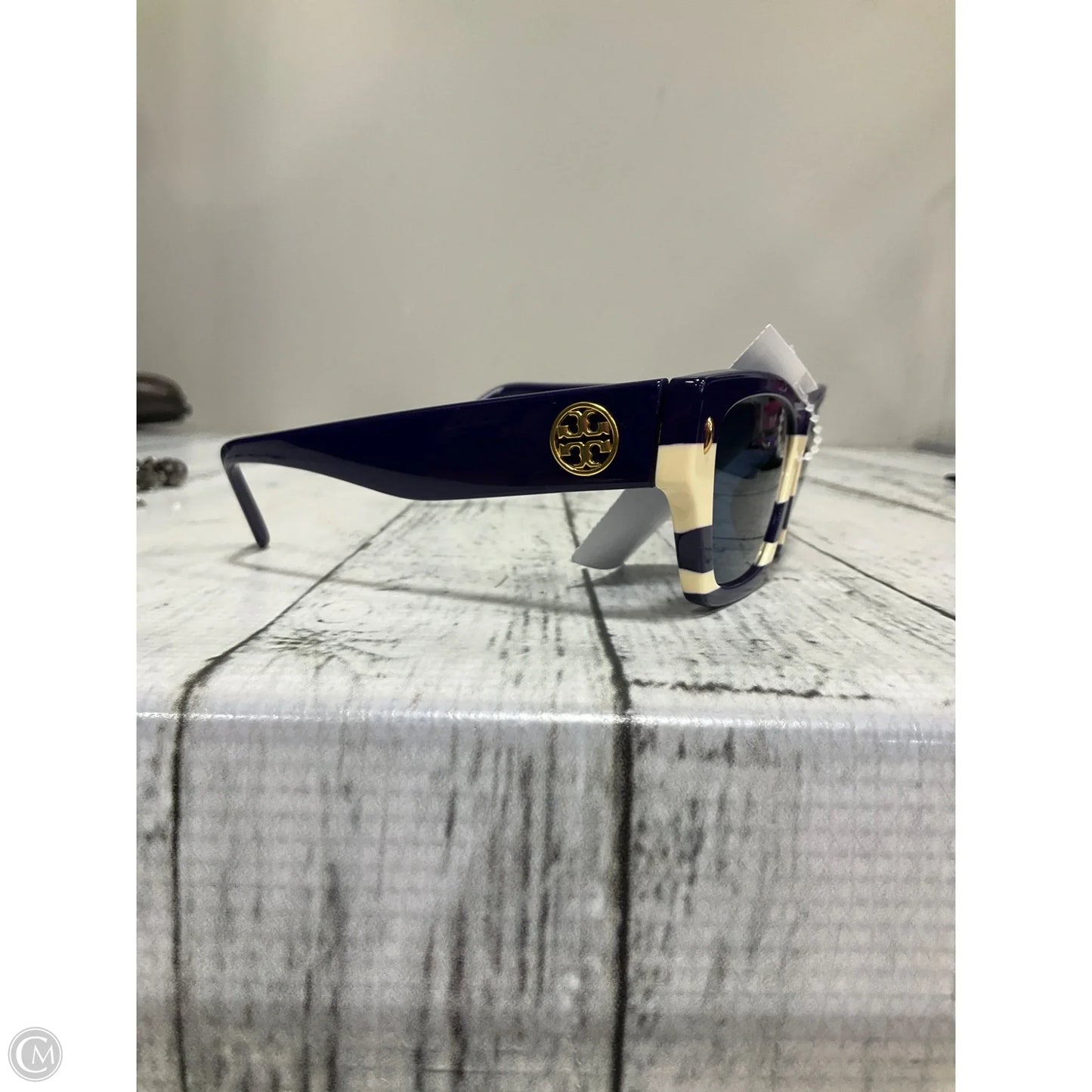 Sunglasses Designer By Tory Burch