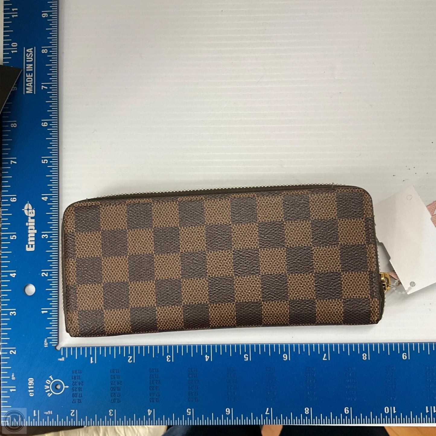 Wallet Luxury Designer By Louis Vuitton, Size: Medium