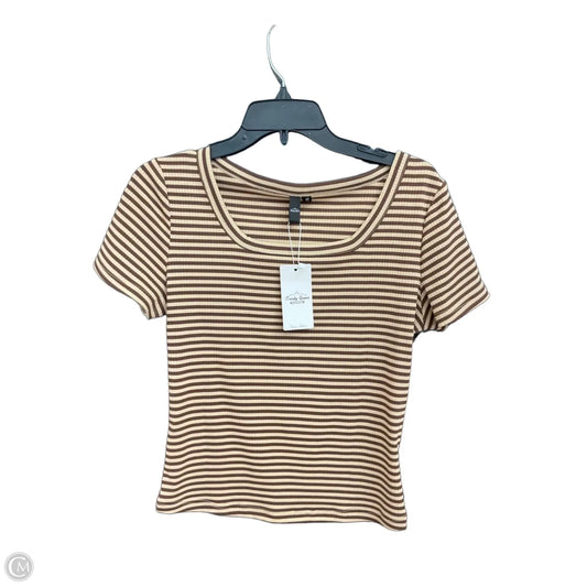 Top Short Sleeve By Trendy Queen In Brown, Size: M
