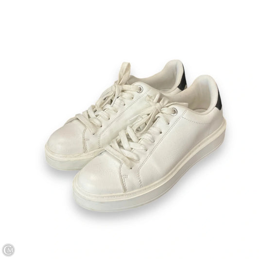 Shoes Sneakers By Steve Madden In Black & White, Size: 9.5