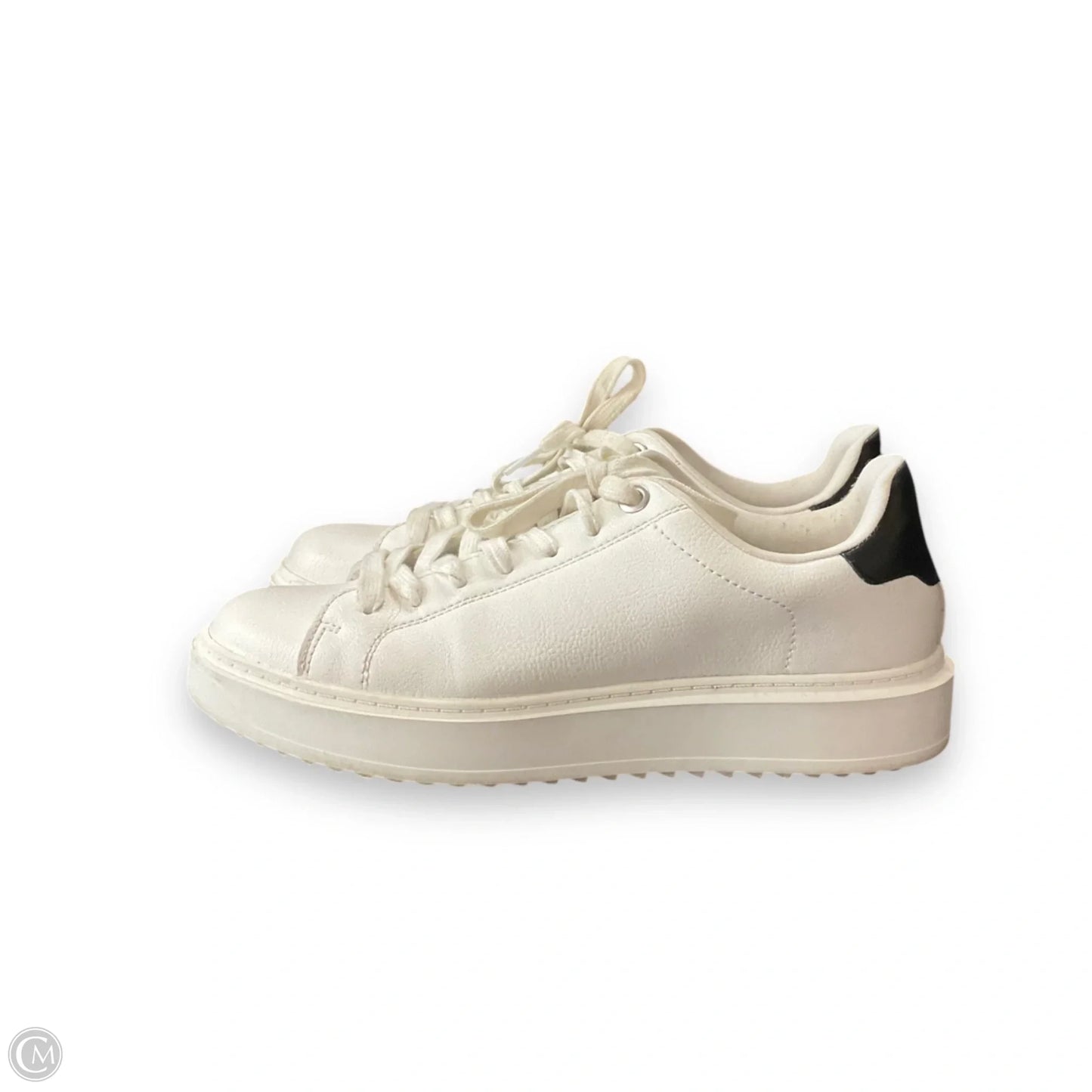 Shoes Sneakers By Steve Madden In Black & White, Size: 9.5