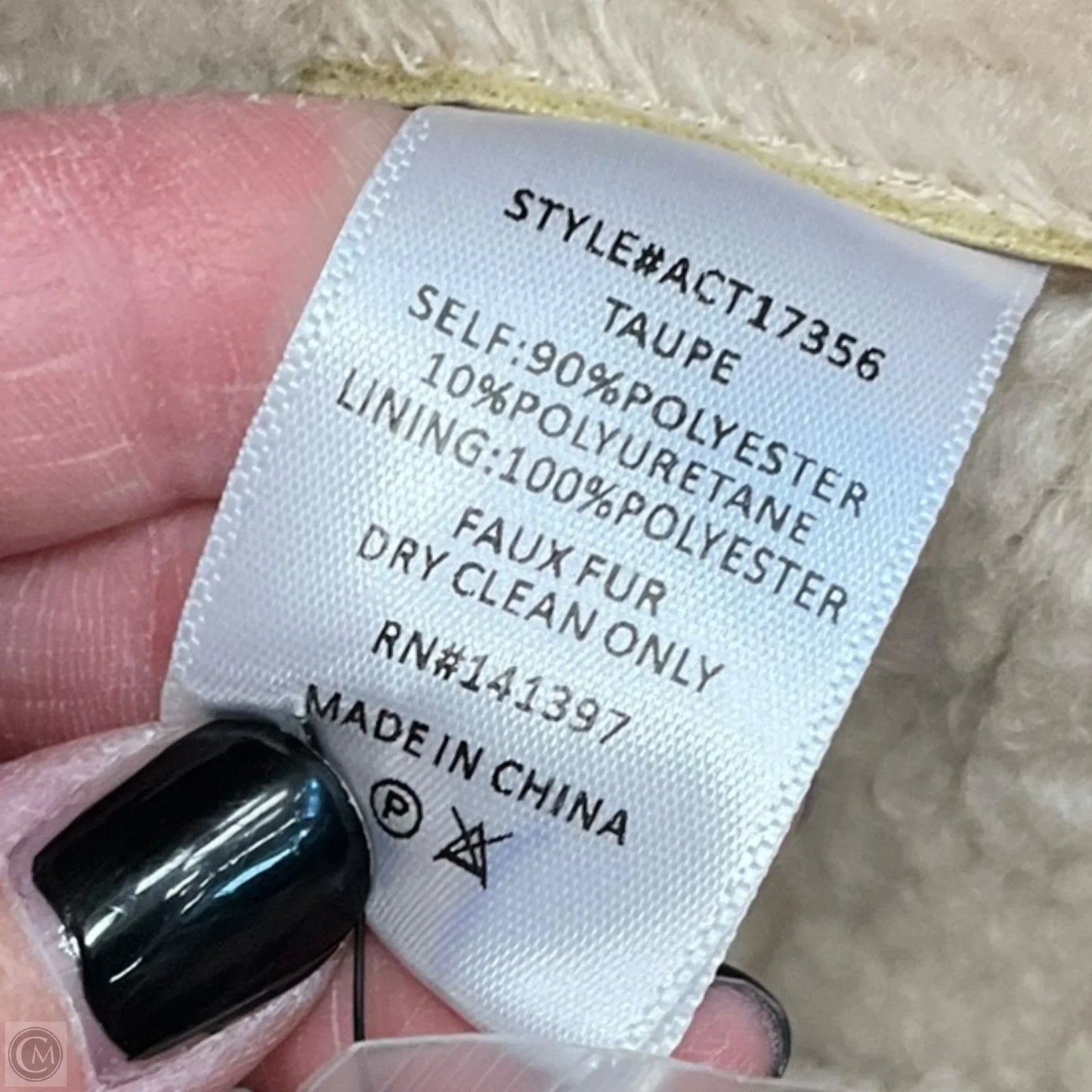 Coat Faux Fur & Sherpa By Astr In Beige, Size: L