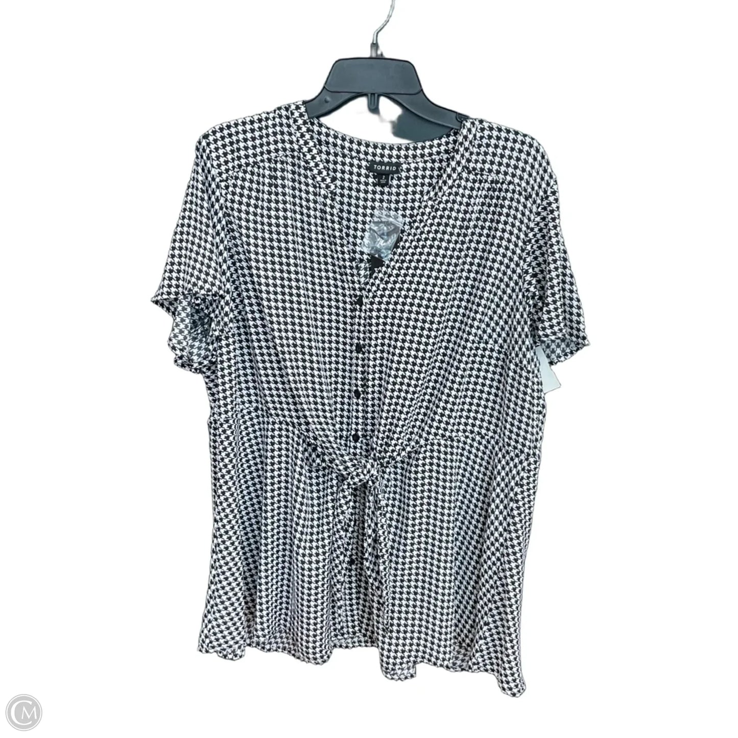 Top Short Sleeve By Torrid In Black & White, Size: 2x