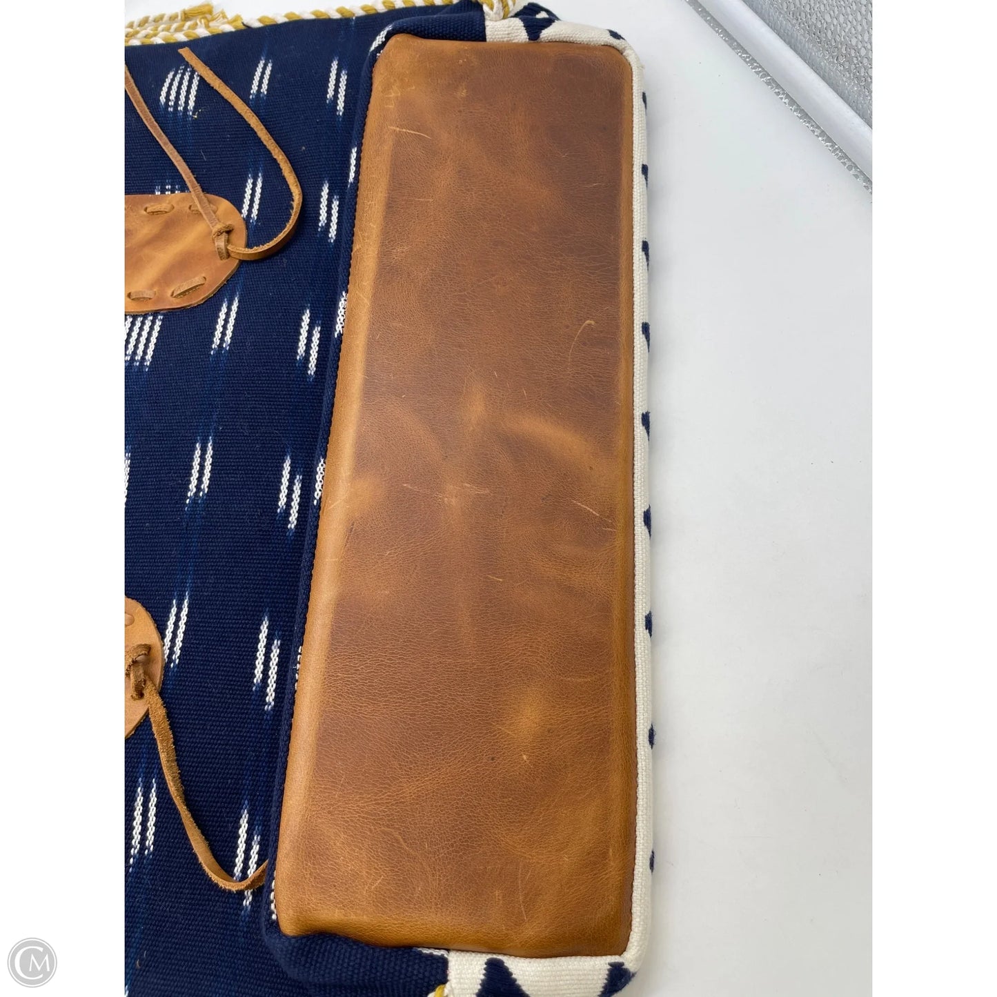 Tote By Cmb, Size: Large