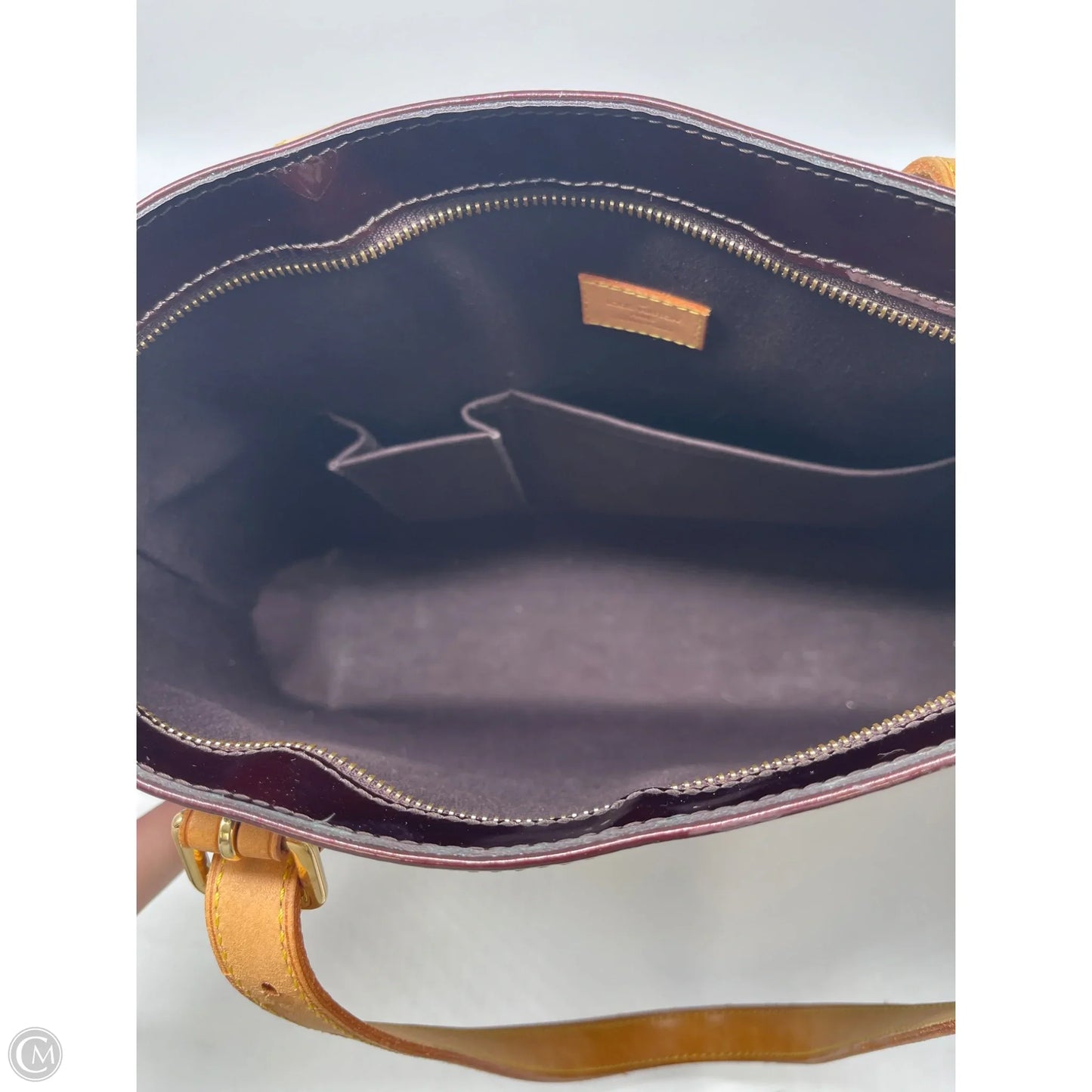 Handbag Luxury Designer By Louis Vuitton, Size: Medium