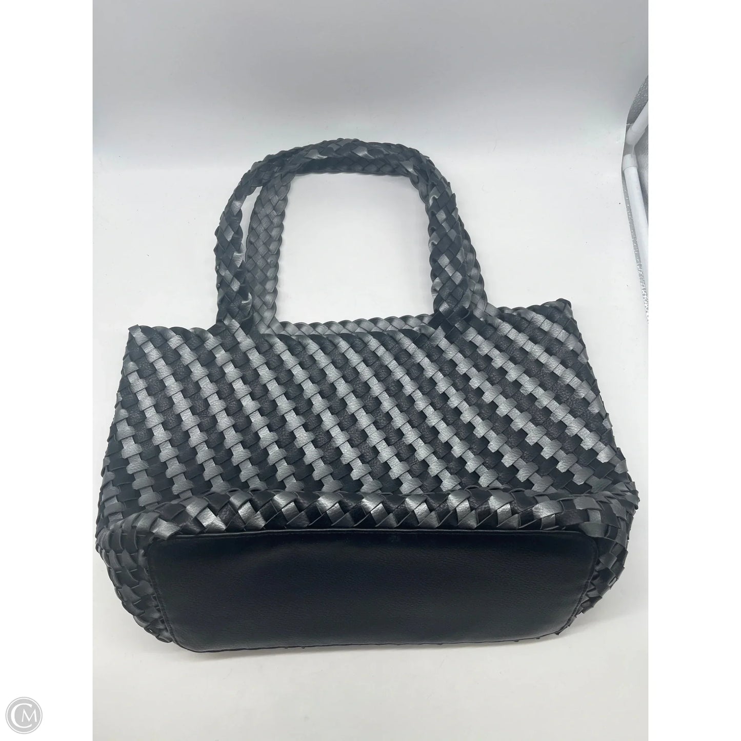 Tote By Clothes Mentor, Size: Medium