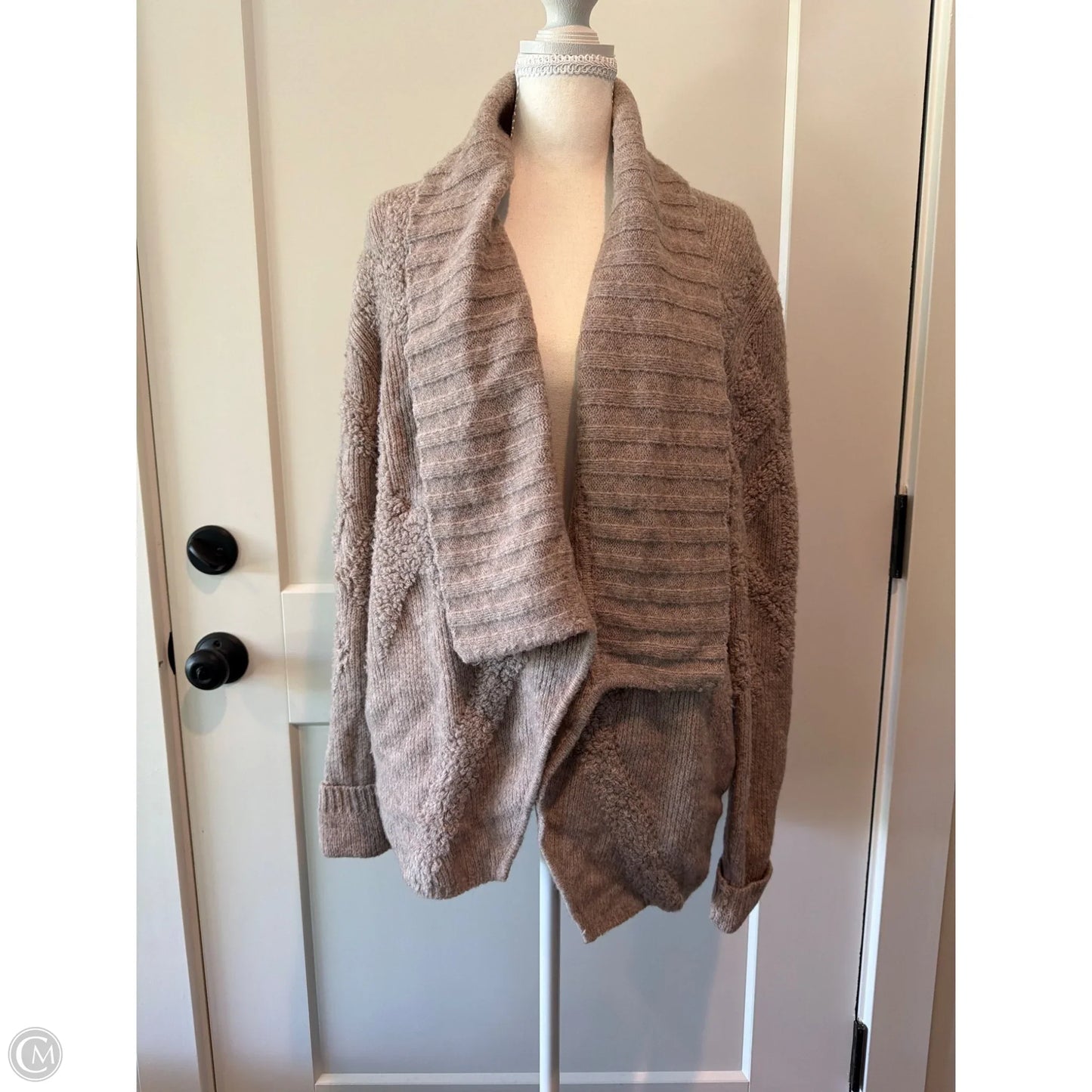 Sweater Cardigan By Clothes Mentor In Tan, Size: L