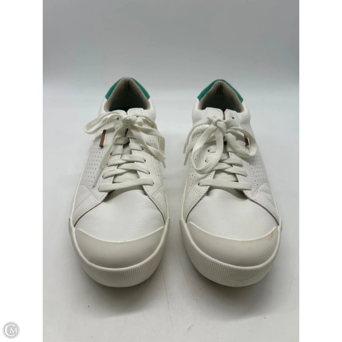 Shoes Sneakers By Dr Scholls In White, Size: 10