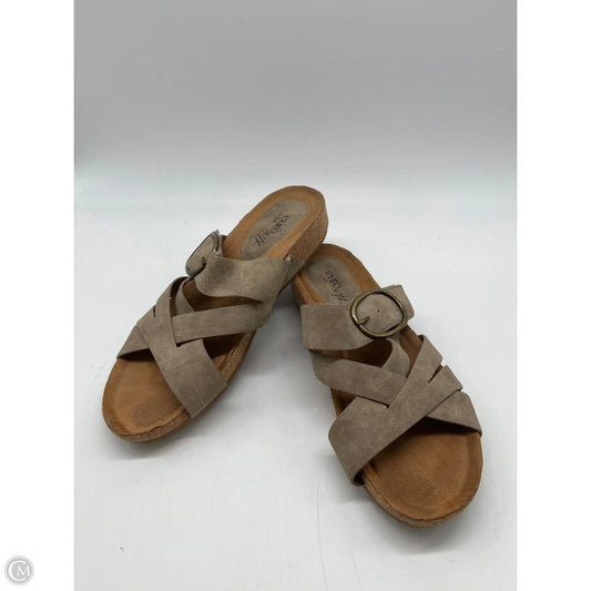 Sandals Flats By Sofft In Grey, Size: 9