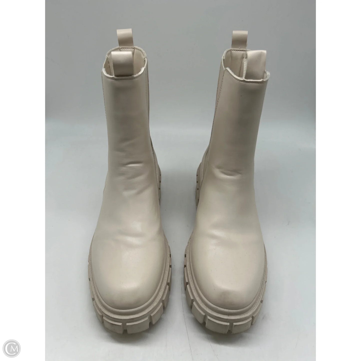 Boots Ankle Flats By Qupid In White, Size: 7