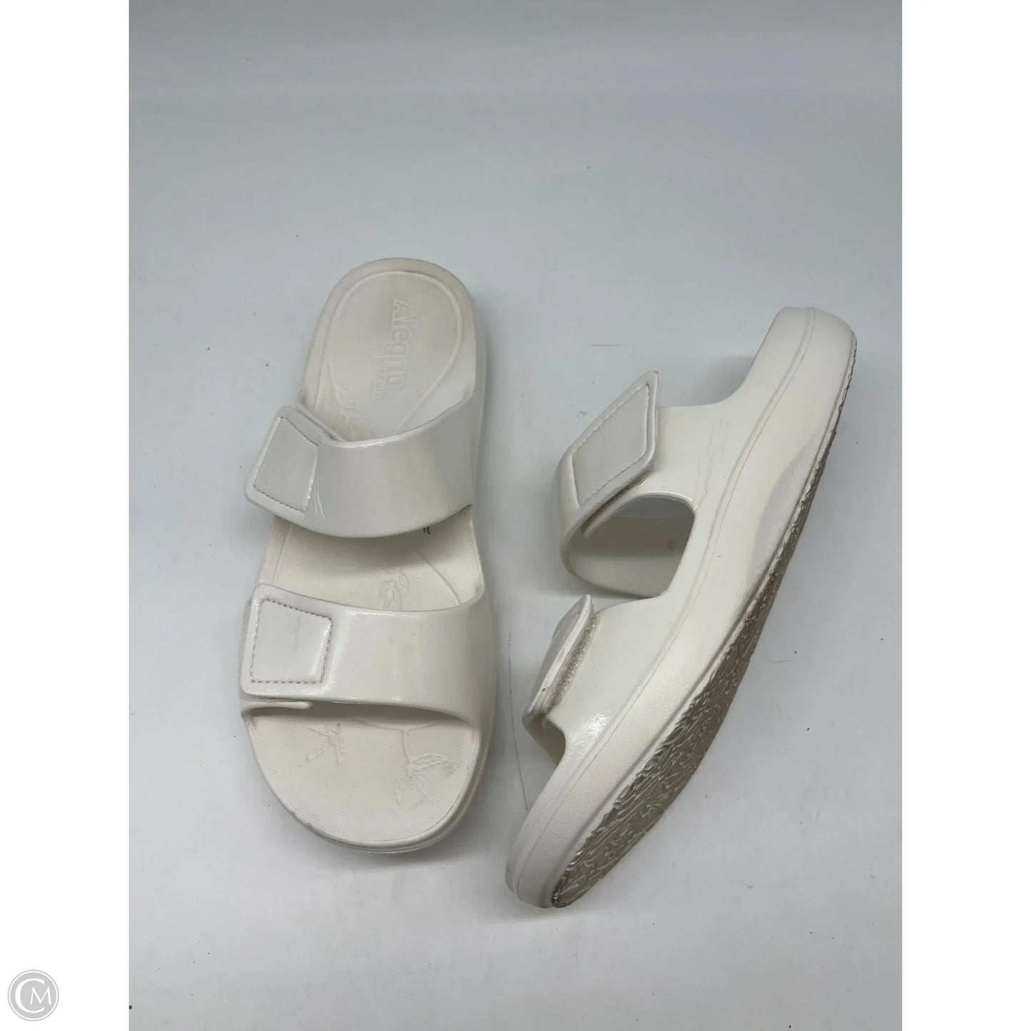 Sandals Flats By Alegria In White, Size: 9