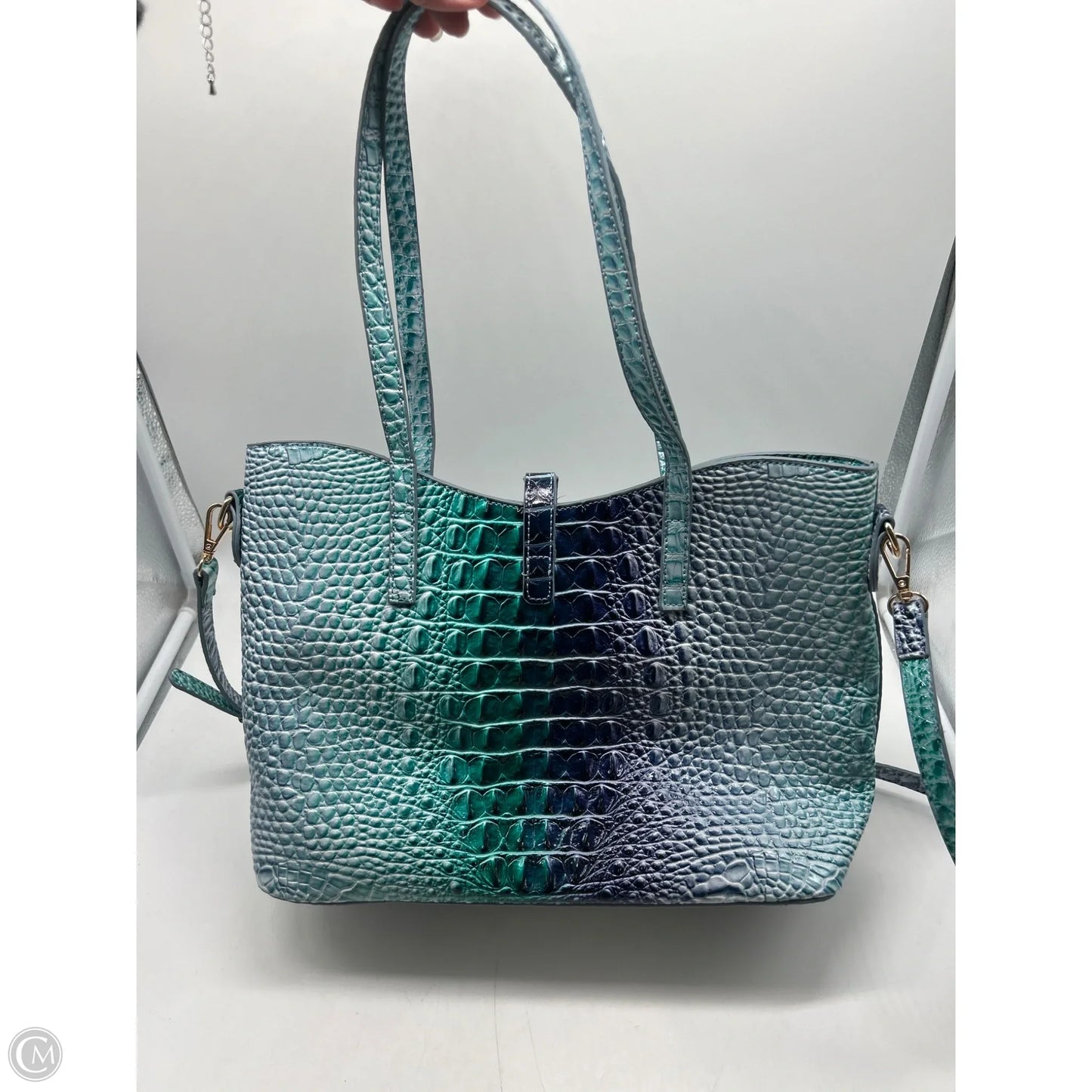 Crossbody By Clothes Mentor, Size: Large