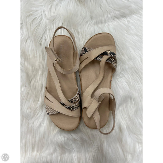 Sandals Flats By Easy Spirit In Tan, Size: 7.5